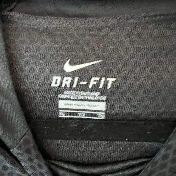 Nike Women’s Dri-FIT Black Performance Hoodie - Picture 3 of 6